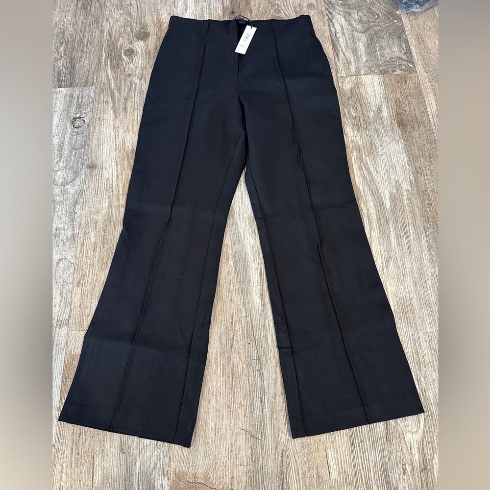 NEW with tags! Crop Flare Everywhere Ponte Pant black medium